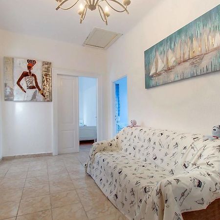 Narcis Central Apartment With Sea & City Views Veli Lošinj 外观 照片