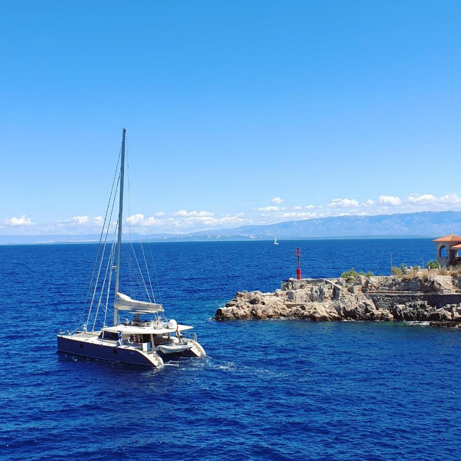 Narcis Central Apartment With Sea & City Views Veli Lošinj 外观 照片