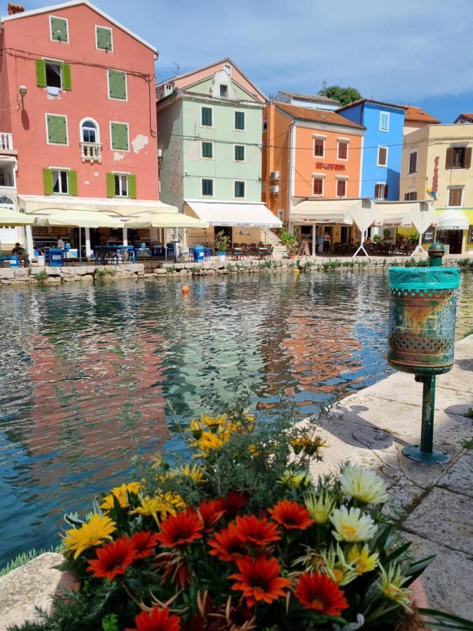 Narcis Central Apartment With Sea & City Views Veli Lošinj 外观 照片